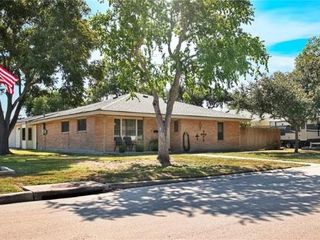 Foreclosed Home - 1612 AUSTIN ST, 78374