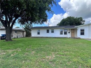 Foreclosed Home - 203 EDWARDS ST, 78377