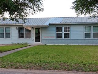 Foreclosed Home - 220 EDWARDS ST, 78377