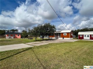 Foreclosed Home - 1619 S KOSSUTH ST, 78382