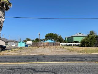 Foreclosed Home - 612 S CHURCH ST, 78382