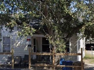 Foreclosed Home - 1322 S ALAMEDA ST, 78404