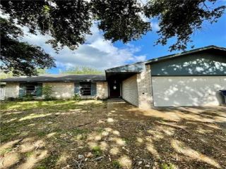 Foreclosed Home - 1921 SUNTIDE RD, 78409
