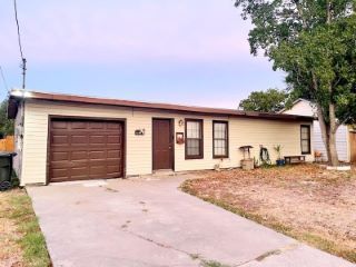 Foreclosed Home - 10850 MAYFIELD DR, 78410