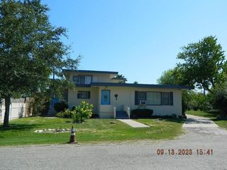 Foreclosed Home - 5901 IDYLWOOD DR, 78412