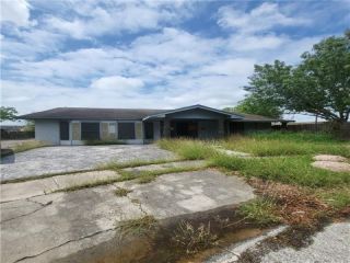 Foreclosed Home - 5201 HITCHING POST LN, 78415