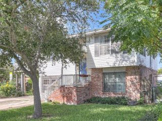 Foreclosed Home - 4121 BASCULE DR, 78416