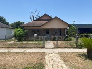 Foreclosed Home - 604 S 11TH ST, 78501