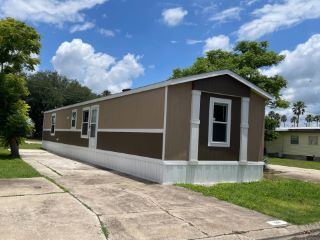Foreclosed Home - 128 LOS PLATANOS ST, 78570