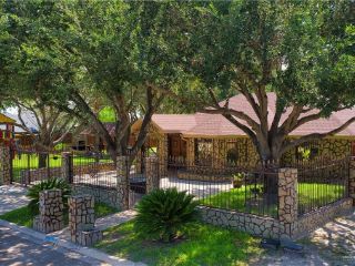 Foreclosed Home - 2306 FLORES DR, 78574