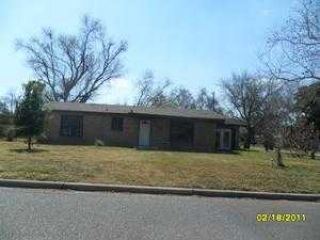 Foreclosed Home - 700 E 8TH ST, 78596