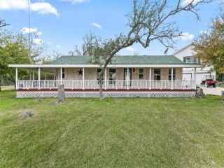 Foreclosed Home - 3516 N FM 1174, 78605