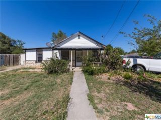 Foreclosed Home - 605 S RHOMBERG ST, 78611