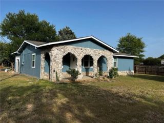 Foreclosed Home - 157 S RIDGE DR, 78612