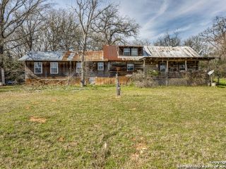 Foreclosed Home - 391 WILBARGER CREEK DR, 78621