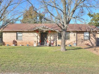 Foreclosed Home - 137 LUCKE DR, 78624