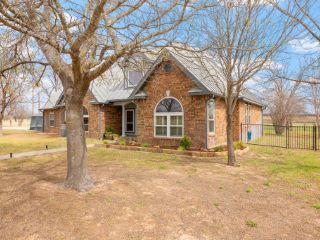 Foreclosed Home - 234 NELSON-ROUSE RD, 78624