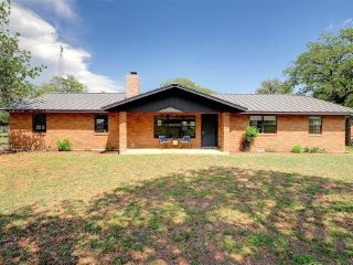 Foreclosed Home - 539 WOODLAND DR, 78624
