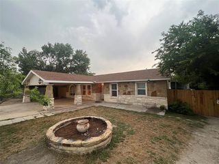 Foreclosed Home - 221 MATTHEW LN, 78626