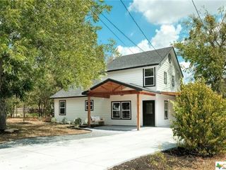 Foreclosed Home - 1909 S PINE ST, 78626