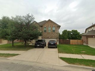 Foreclosed Home - 120 LAKE MINERAL WELLS DR, 78628