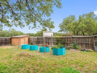 Foreclosed Home - 1703 N US HIGHWAY 281, 78636