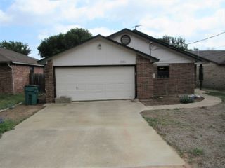 Foreclosed Home - 2124 RIDGEVIEW, 78639