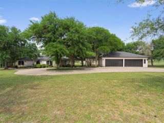 Foreclosed Home - 136 LITTLE GABRIEL RIVER DR, 78642
