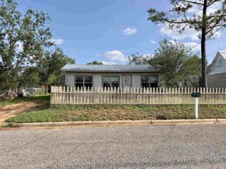 Foreclosed Home - 404 W HAYNIE ST, 78643