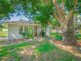 Foreclosed Home - 1573 AUSTIN RD, 78648