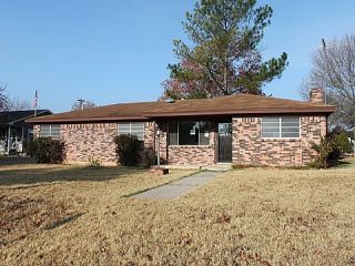 Foreclosed Home - 1404 NORTHWOOD DR, 78654