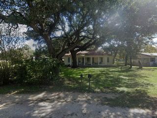 Foreclosed Home - 415 CHURCH ST, 78656