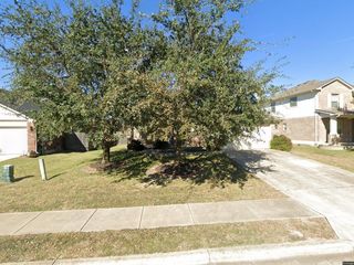 Foreclosed Home - 1410 AMBER DAY DR, 78660