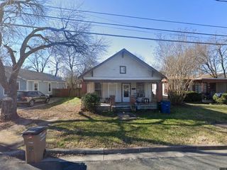 Foreclosed Home - 1905 TILLOTSON AVE, 78702