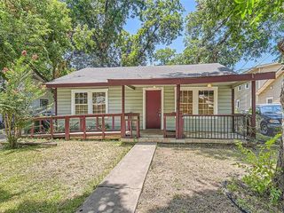 Foreclosed Home - 816 GUNTER ST, 78702