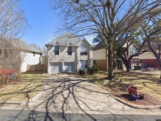 Foreclosed Home - 7509 WINDRUSH DR, 78729