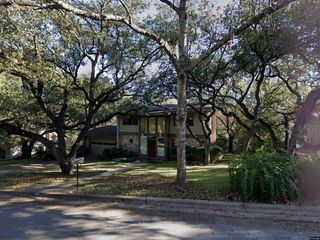 Foreclosed Home - 411 HONEYCOMB RDG, 78746