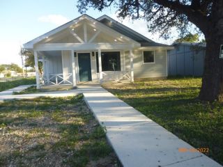Foreclosed Home - 501 ROACH ST, 78801