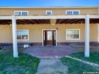 Foreclosed Home - 402 E NUECES ST, 78839
