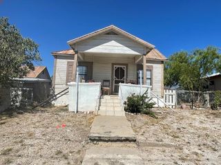 Foreclosed Home - 842 N MONROE ST, 78852