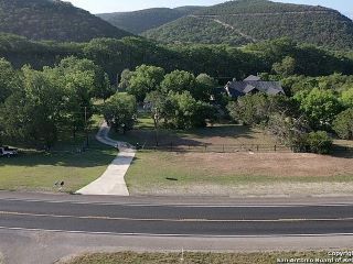 Foreclosed Home - 6496 N US HIGHWAY 83, 78873