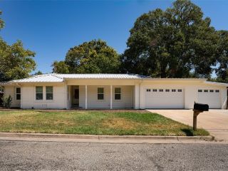 Foreclosed Home - 509 S MEYER ST, 78945