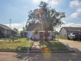 Foreclosed Home - 714 ELM ST, 79072
