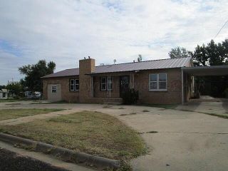 Foreclosed Home - 1107 S MAIN ST, 79096