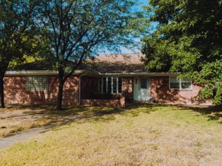 Foreclosed Home - 3320 PALMER DR, 79106