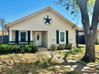 Foreclosed Home - 309 AVENUE M S, 79225