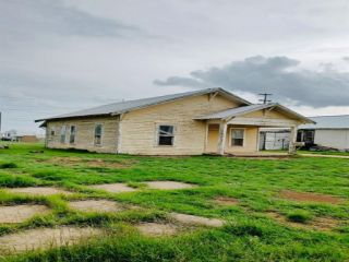 Foreclosed Home - 208 W VIRGINIA ST, 79235