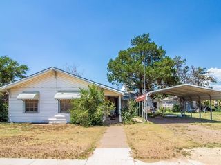 Foreclosed Home - 316 W HOUSTON ST, 79235