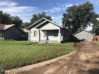 Foreclosed Home - 711 N 10TH ST, 79245