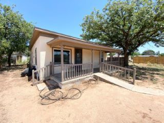 Foreclosed Home - 808 12TH ST, 79311